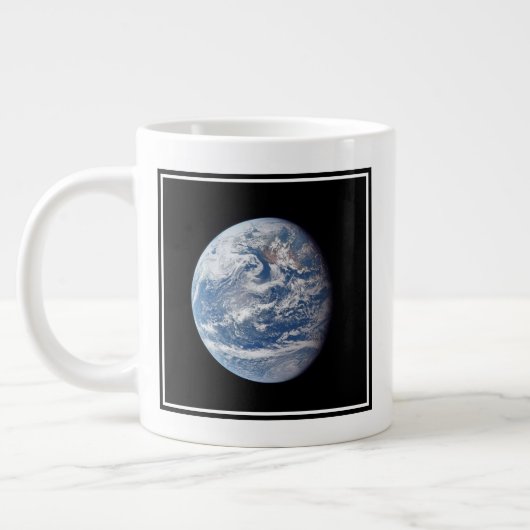 Planeet Aarde genomen door de Apollo 11 bemanning. Grote Koffiekop (Links)