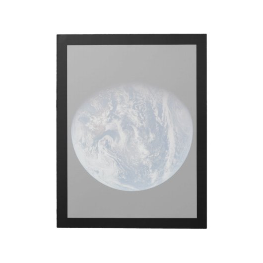Planeet Aarde genomen door de Apollo 11 bemanning. Notitieblok (Linkerzijde)