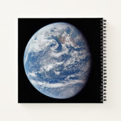 Planeet Aarde genomen door de Apollo 11 bemanning. Notitieboek (Achterkant)