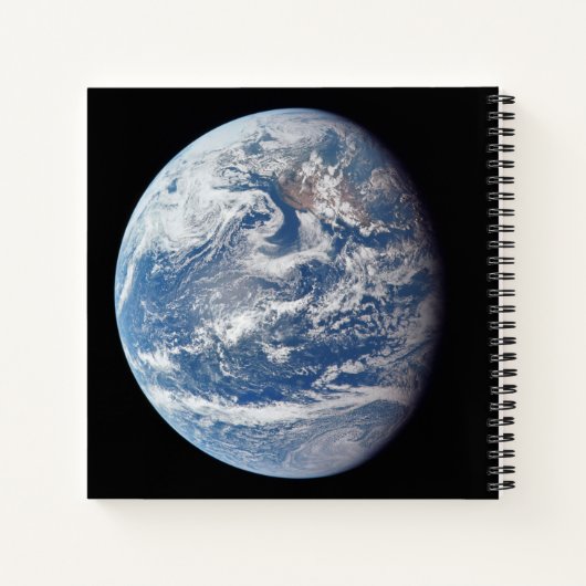 Planeet Aarde genomen door de Apollo 11 bemanning. Notitieboek (Achterkant)