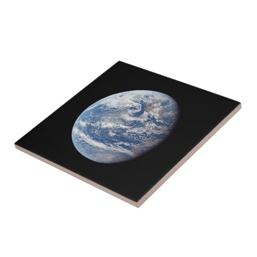 Planeet Aarde genomen door de Apollo 11 bemanning. Tegeltje (Zijkant)