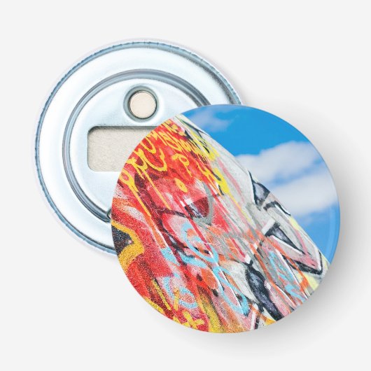 planeet graffiti button flesopener (Voorkant)