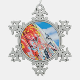 planeet graffiti tin sneeuwvlok ornament