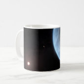 Planeet K2-18b, gastheer ster en bijbehorende plan Koffiemok (Voorkant links)