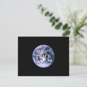 Planet Earth op zwart | Vrede | Personaliseren Feestdagenkaart (Staand voorkant)