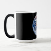 Planet Earth uitzicht uit Apollo 17 Magische Mok (Links)