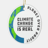 Planet over winst klimaatverandering door wereldwi keramisch ornament (Links)