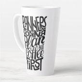 Planners gaan plannen, maar koffie eerste Mok (Linkerhoek)