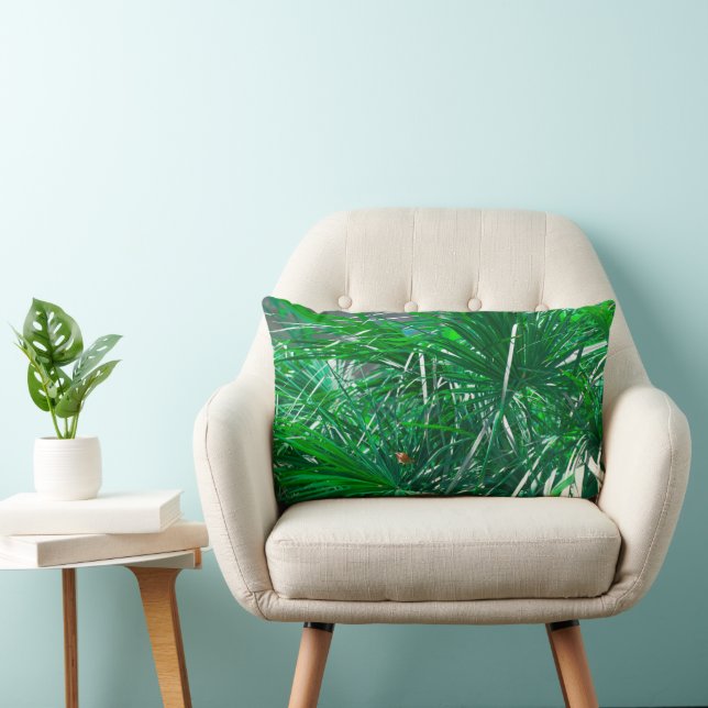 Plant met groene palmboom verlaat pastel kussen (Stoel)