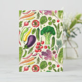 Plantaardige kruiden en tuinoogst op off white (Staand voorkant)