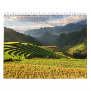 planten op bergen met troebele hemel oogsten kalender