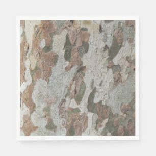 Plantenboomcamouflage ziet uit op barstpatroon servet