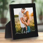 Plaque met standaard foto's Sjabloontekst zwart Fotoplaat<br><div class="desc">Aangepaste foto- en liefdescursieve tekst zwarte plaat met standaard.</div>