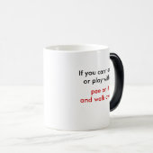 plassen en weglopen van mok (Voorkant rechts)