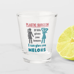 Plastic chirurg als het leven je meloenen geeft shot glas