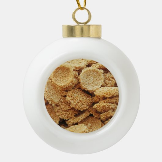 Platen van rijst ~ Aziatische zoetwaren Keramische Bal Ornament (Voorkant)
