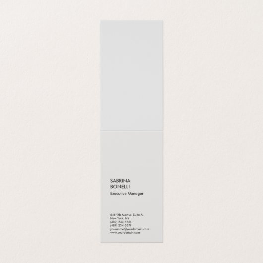 Platinum gray minimalistisch modern visitekaartje (Buitenkant ongevouwen)