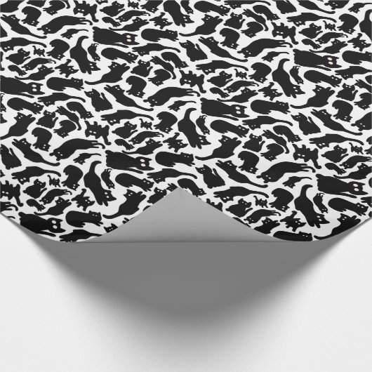 Playful Black Cat Silhouettes Whimsical Cadeaupapier (Hoek)