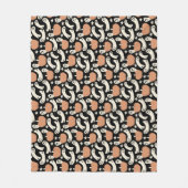 Playful Ghosts and Pumpkins on Black – Halloween R Fleece Deken (Voorkant)