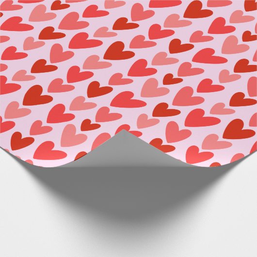 Playful Hand-Drawn Heart Pattern Cadeaupapier (Hoek)