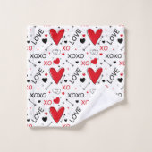 Playful Red & White XO Heart Pattern on White Bad Handdoek (Wasdoekje)