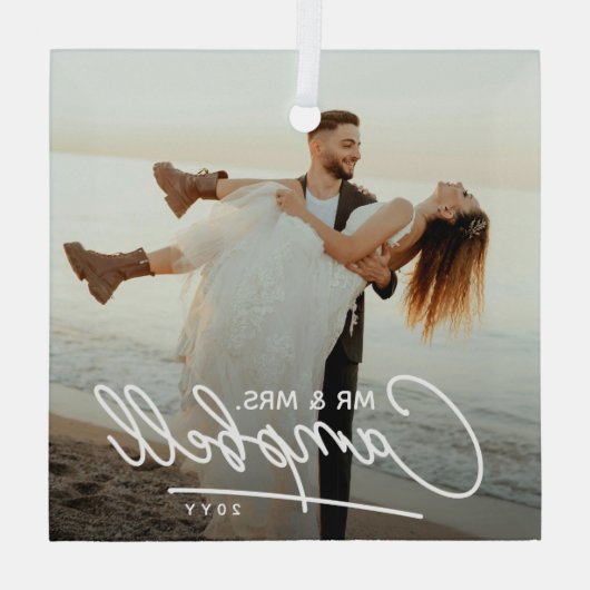 Playful Script Mr & Mrs Newlywed Keepsake Glas Ornament (Achterkant)