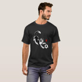 Playful Soccer Cat - Cat Lovers & Soccer Fans T-shirt (Voorkant volledig)