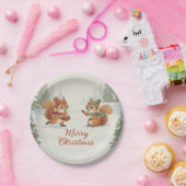 Playful Squirrels in Christmas Winter Forest Papieren Bordje (Feest)