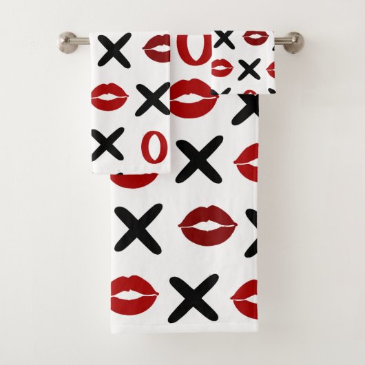 Playful XO & Red Lips Modern Love Pattern Bad Handdoek (Insitu)