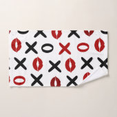 Playful XO & Red Lips Modern Love Pattern Bad Handdoek (Handdoek)