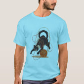 Playful Yarn Ball Cat Design – Funny Cute Cat T-shirt (Voorkant)