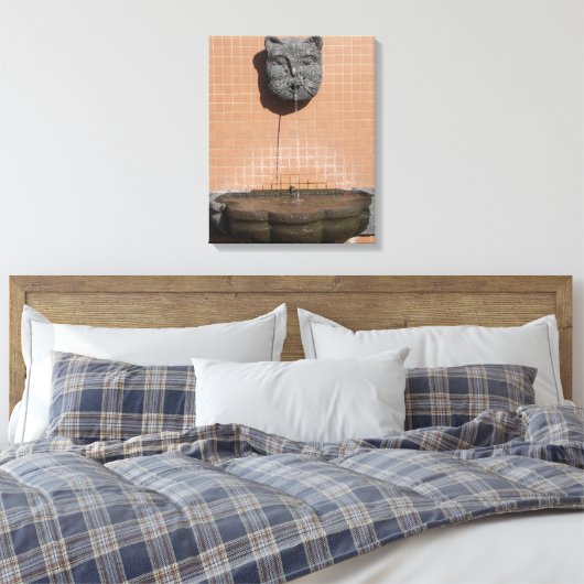 Plaza Cat Fountain Canvas Afdruk (Insitu (Slaapkamer))