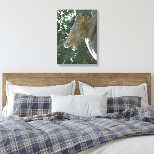 Plaza Horse Canvas Afdruk (Insitu (Slaapkamer))