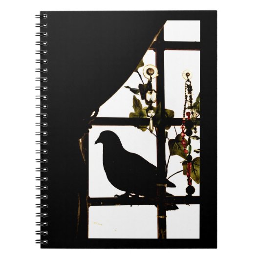 Pleasant Pigeon Notitieboek (Voorkant)
