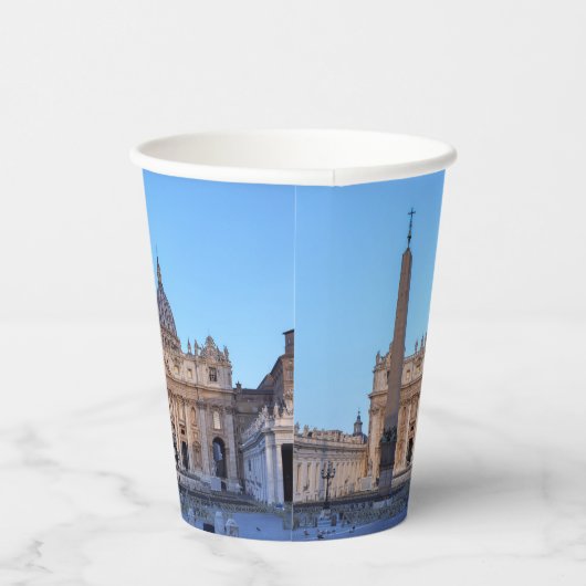 Plein van Sint-Pieter in Vaticaanstad - Rome, Ital Papieren Bekers (Rechts)