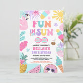 Plezier in de zon tropisch strand verjaardagsfeest kaart (Staand voorkant)