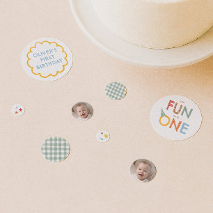 Plezierig om één kleurrijke 1e verjaardagsfeest te confetti