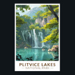 Plitvice Lakes National Park Reizen Kunst Vintage Poster<br><div class="desc">Plitvice Lakes vector artwork ontwerp. De meren in het park worden gescheiden door natuurlijke travertijndammen,  die ontstaan doordat water in dunne lagen over drempels stroomt.</div>