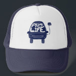 Plug Life Cute Navy Blue Electric Auto Trucker Pet<br><div class="desc">Steek je je elektrische auto routinematig in om hem op te laden? Dan leef je zeker het stopleven. Dit schattige ontwerp is voorzien van een afbeelding van een elektrische auto in blauw van de marine met de boodschap "Plug Life" op de voorruit. Maakt een groot geschenk voor trotse eigenaars van...</div>