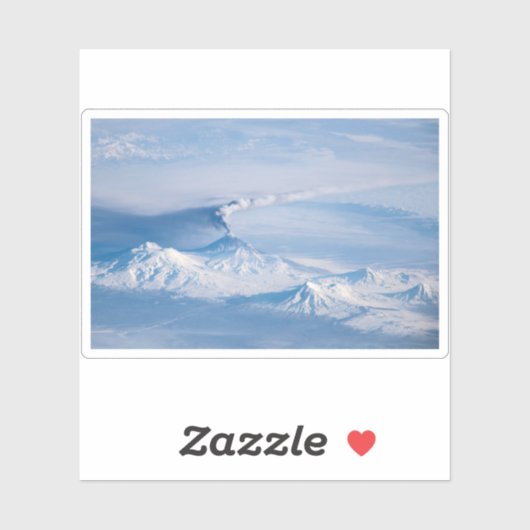 Pluim afkomstig van de vulkaan Kliuchevskoi. Sticker (Vel)