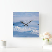 Pluim afkomstig van de vulkaan Kliuchevskoi. Vierkante Klok (Huis)