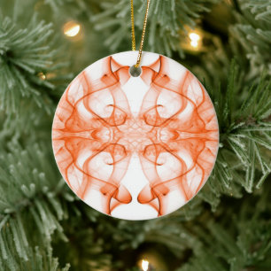Pluimen van oranje rook op wit keramisch ornament