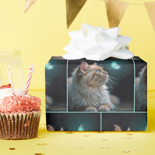Pluizige Kat Met Neon Vlinder Cadeaupapier (Verjaardagsfeest)