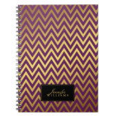 Plum and Faux Gold Chevron Stripes Personalized Notitieboek (Voorkant)