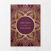 Plum and Gold Ethnic Mandala Indian Wedding Drieluik Uitnodiging (Cover)