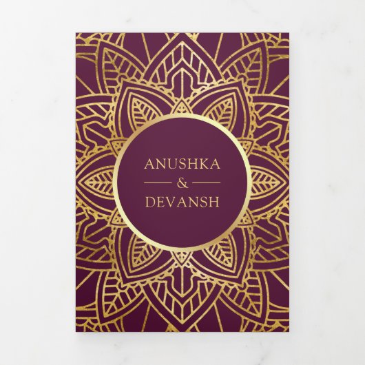 Plum and Gold Ethnic Mandala Indian Wedding Drieluik Uitnodiging (Cover)