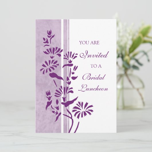Plum and White Bridal Luncheon Invitation Cards Kaart (Staand voorkant)