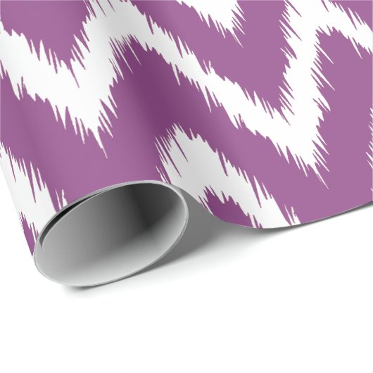 Plum Asian Moods Ikat Chevrons Cadeaupapier (Rol Hoek)