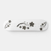 Plum Blossom – Botanisch ontwerp op skateboard (Horizontaal)