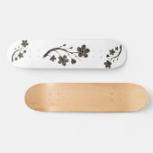 Plum Blossom – Botanisch ontwerp op skateboard (Horizontaal)